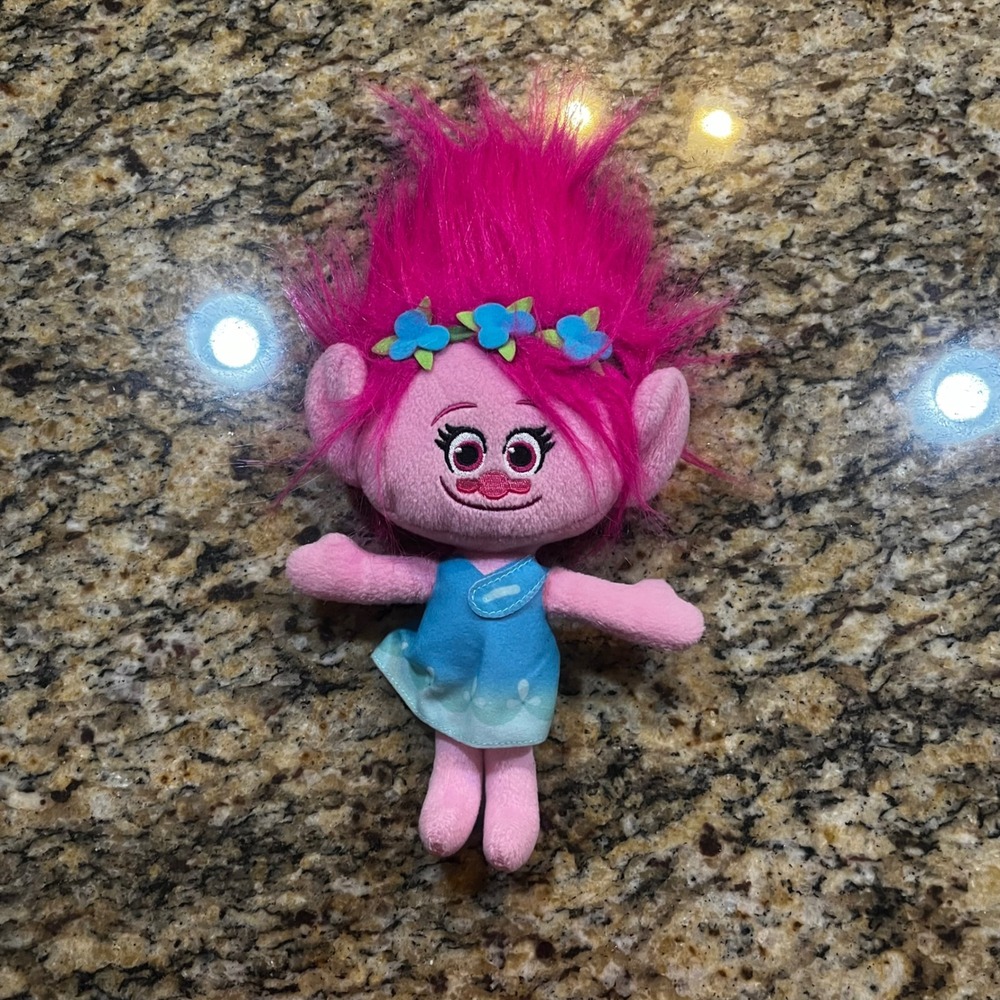 Hasbro DreamWorks Trolls Poppy Plush Pink‎ Hair Blue Dress 14 Inch Stuffed